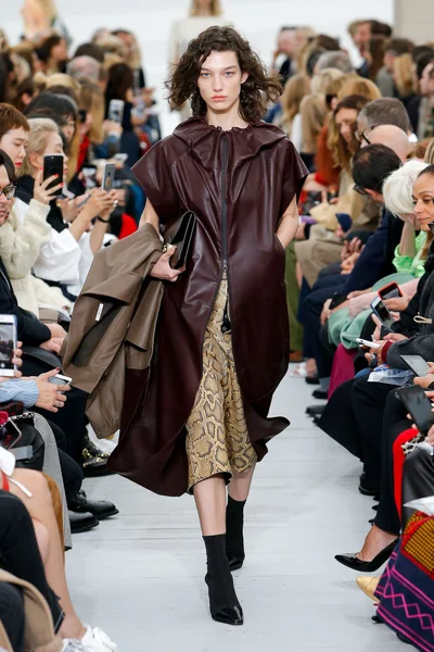 Look 40
